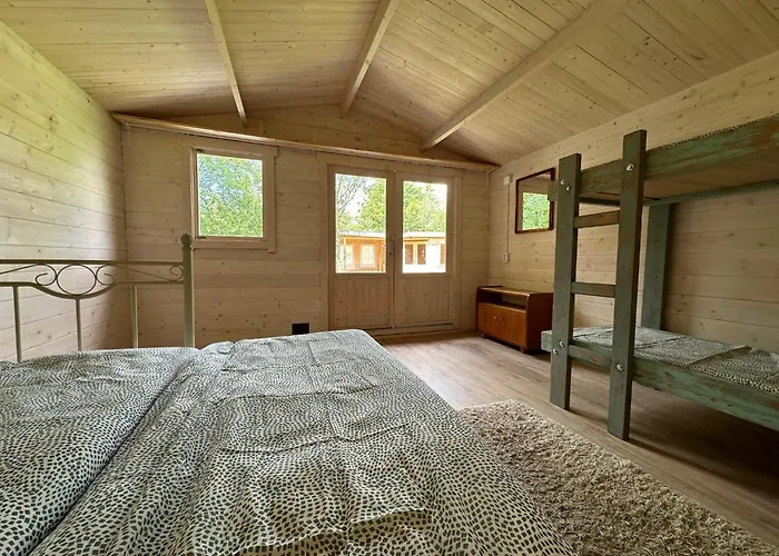 Kuriste Camping 홈스테이